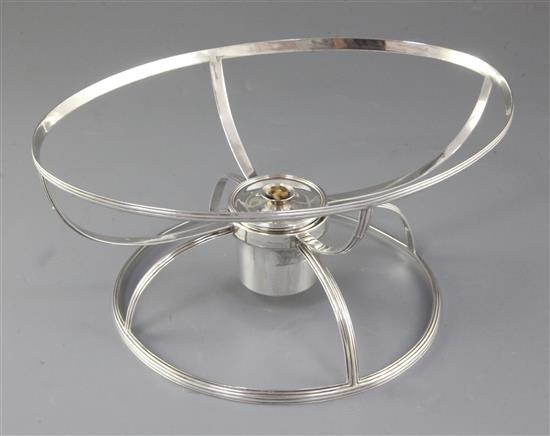 A large George III silver revolving dish stand and burner, by William Fountain, width 287mm, weight 18.2oz/569grms.